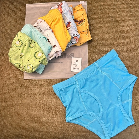 Bellabu Bear underwear size 6/7 7 pack NEW! - Picture 1 of 5